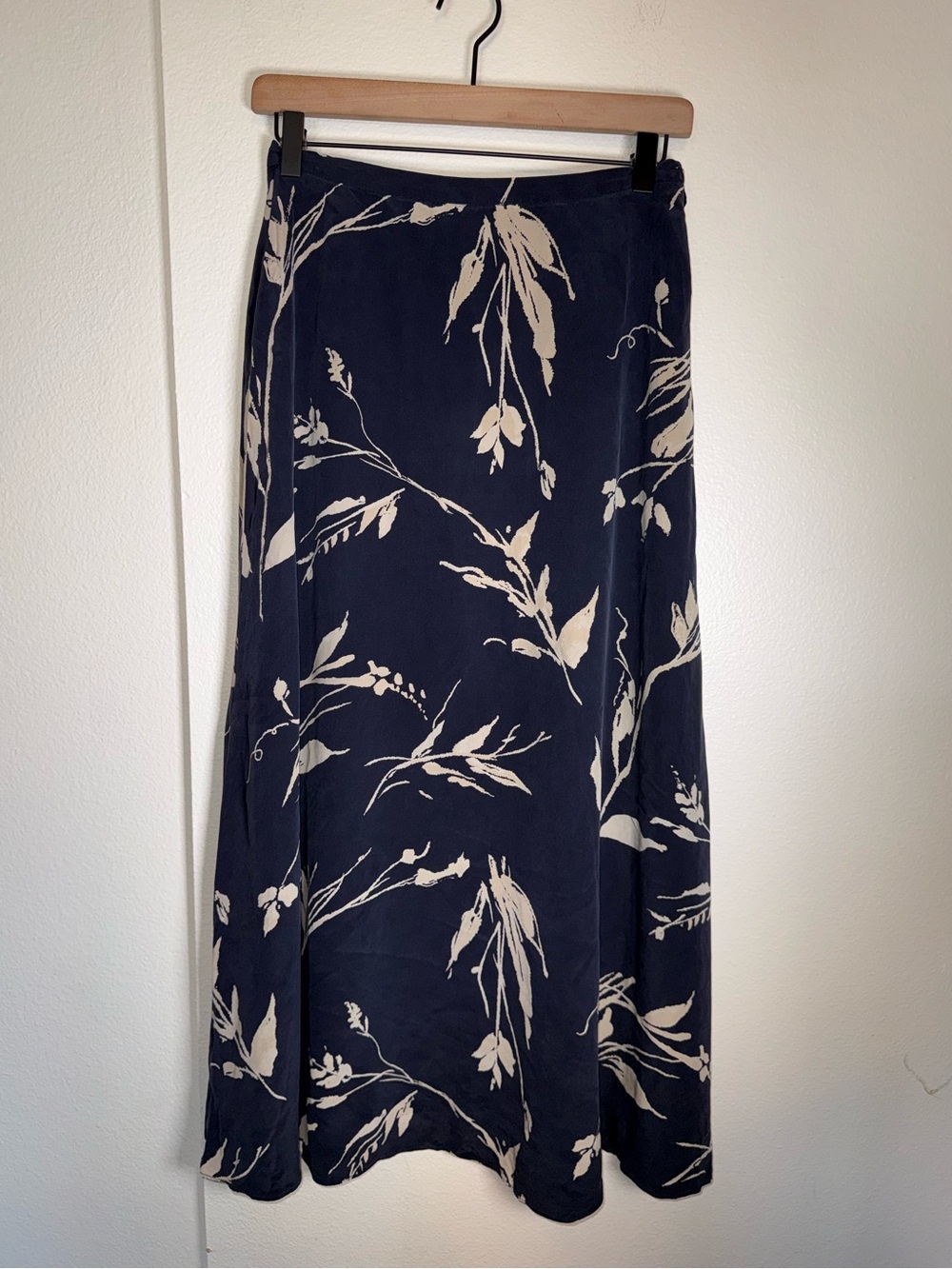 DANIELLE MARTIN 100% Silk autumn floral 90s vintage practical magic maxi skirt 6